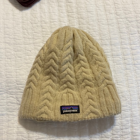 Patagonia knit hat - Picture 1 of 2